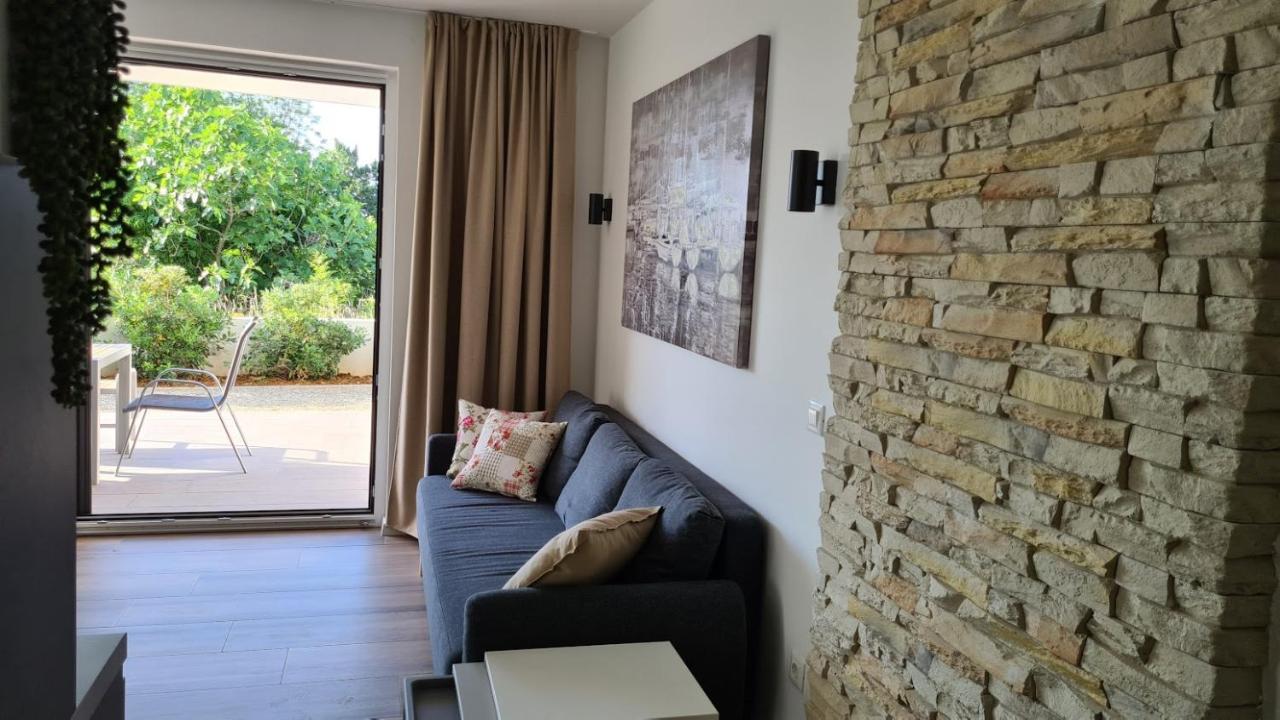 Vila Primorka Apartmani Oleander 실로 외부 사진
