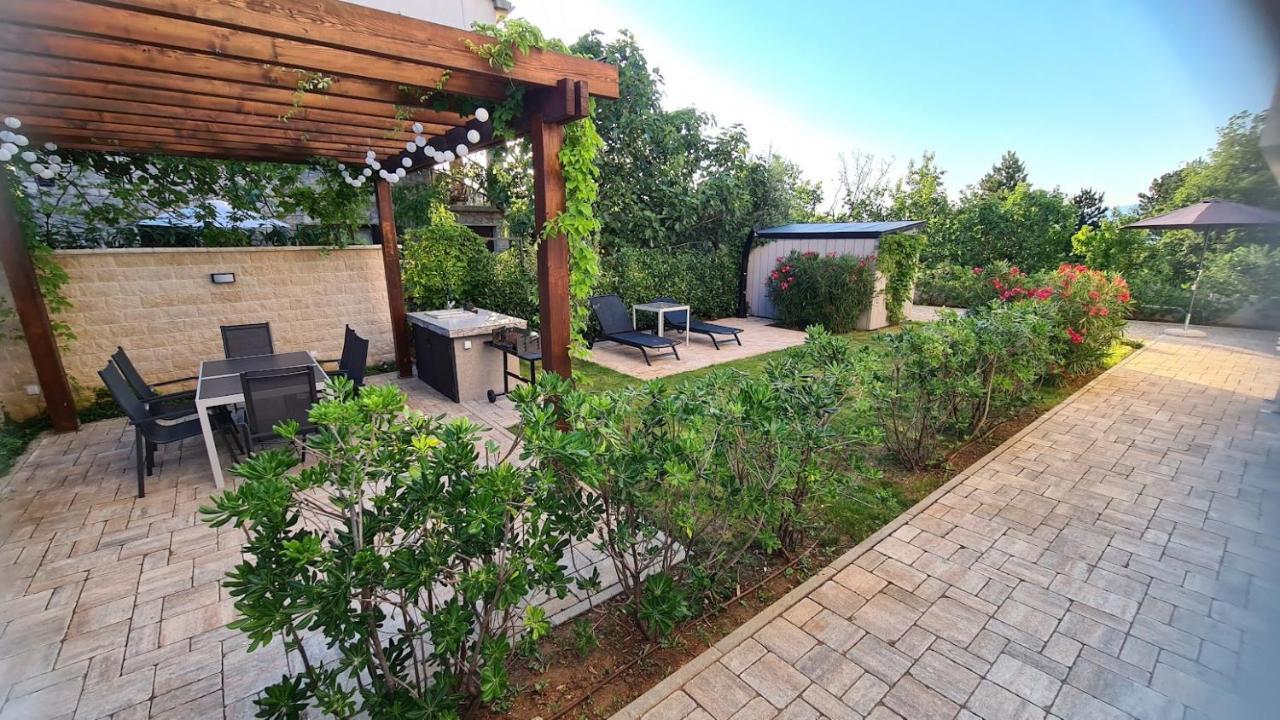 Vila Primorka Apartmani Oleander 실로 외부 사진