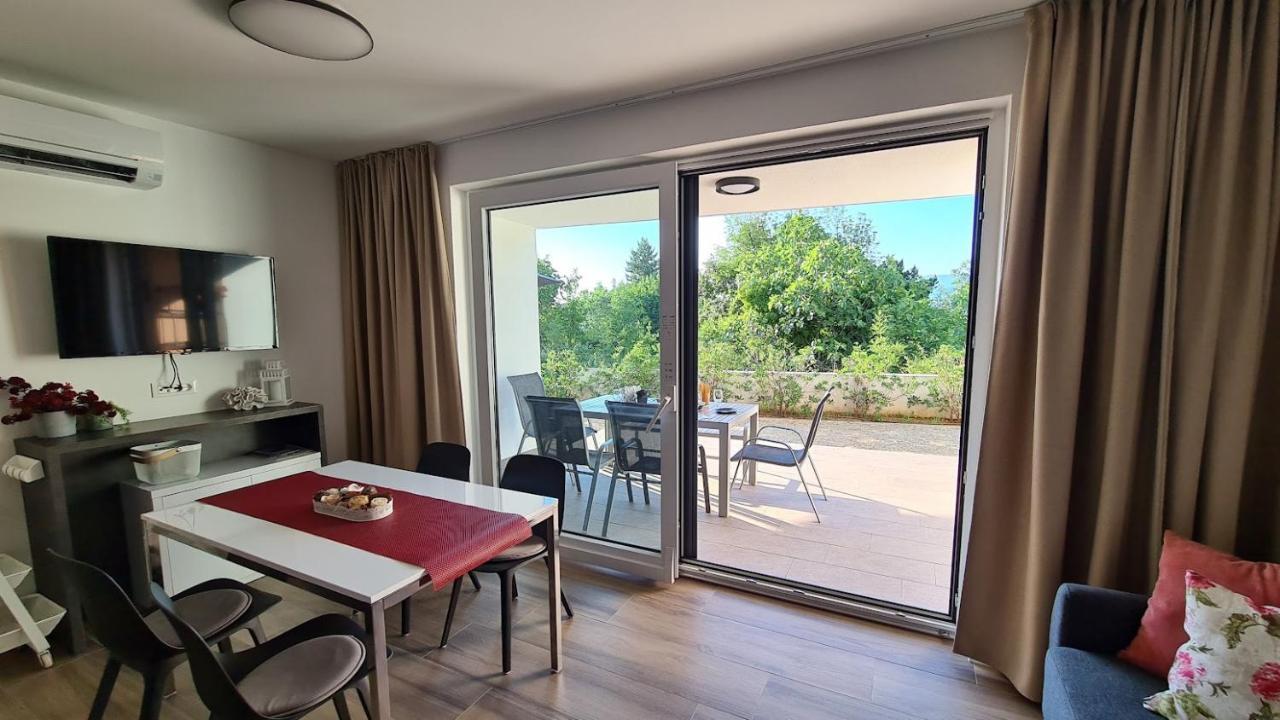 Vila Primorka Apartmani Oleander 실로 외부 사진