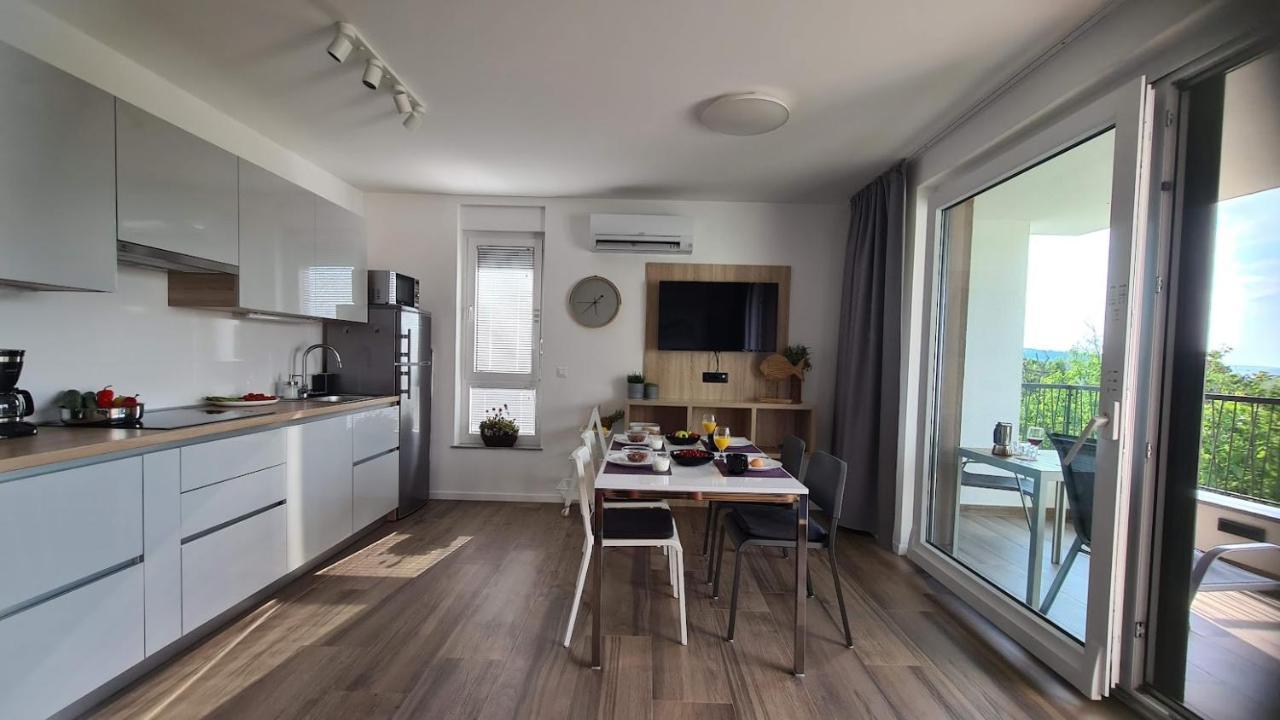 Vila Primorka Apartmani Oleander 실로 외부 사진